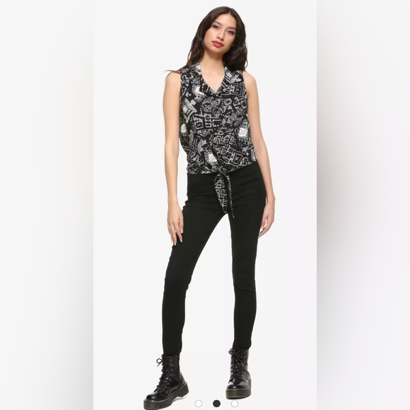 Hot Topic Harry Potter Marauder’s Map Tie-Front Woven Top Size XS Black Casual - Picture 15 of 15